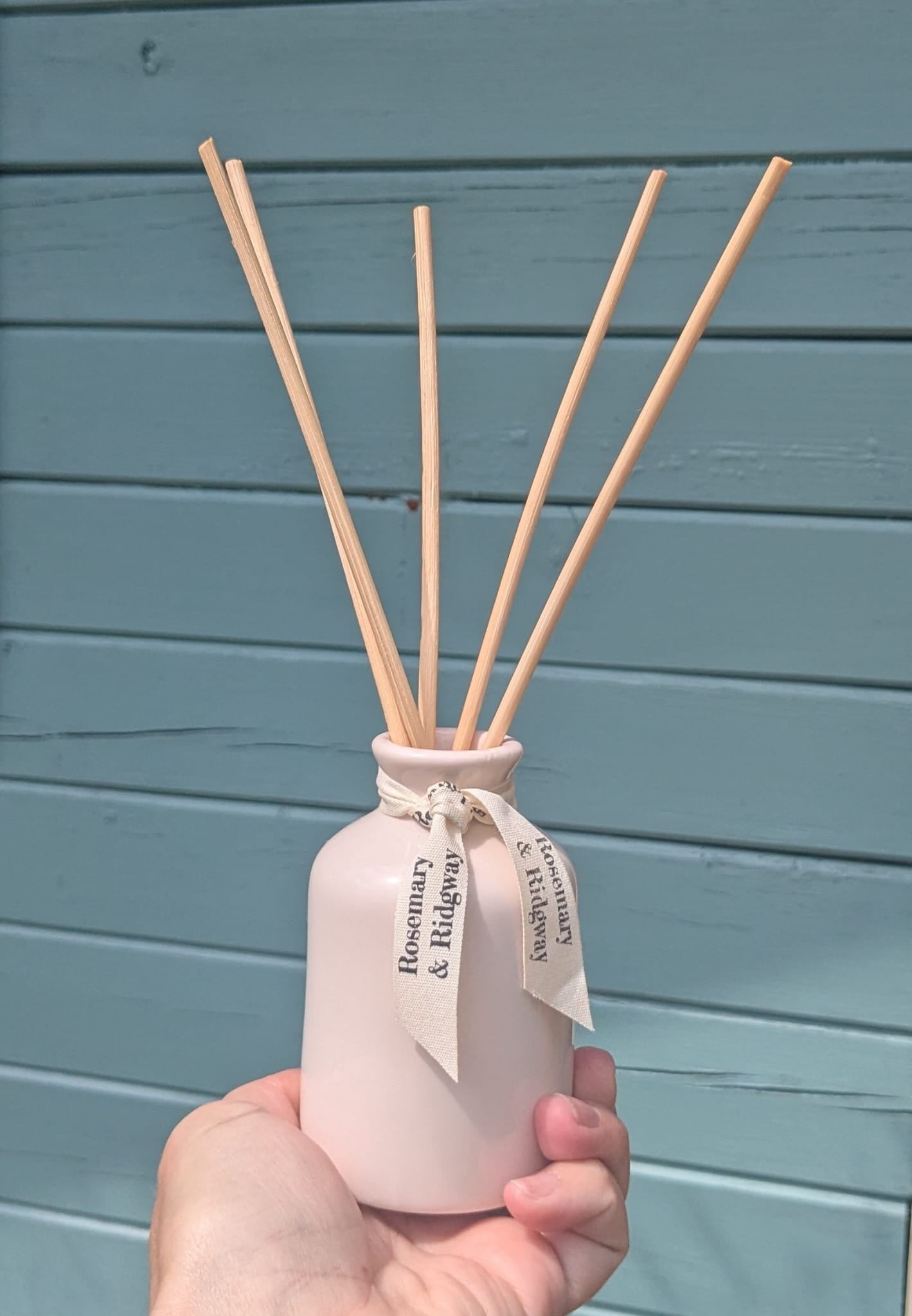 Pastel Ceramic diffuser - Rosemary & Ridgway