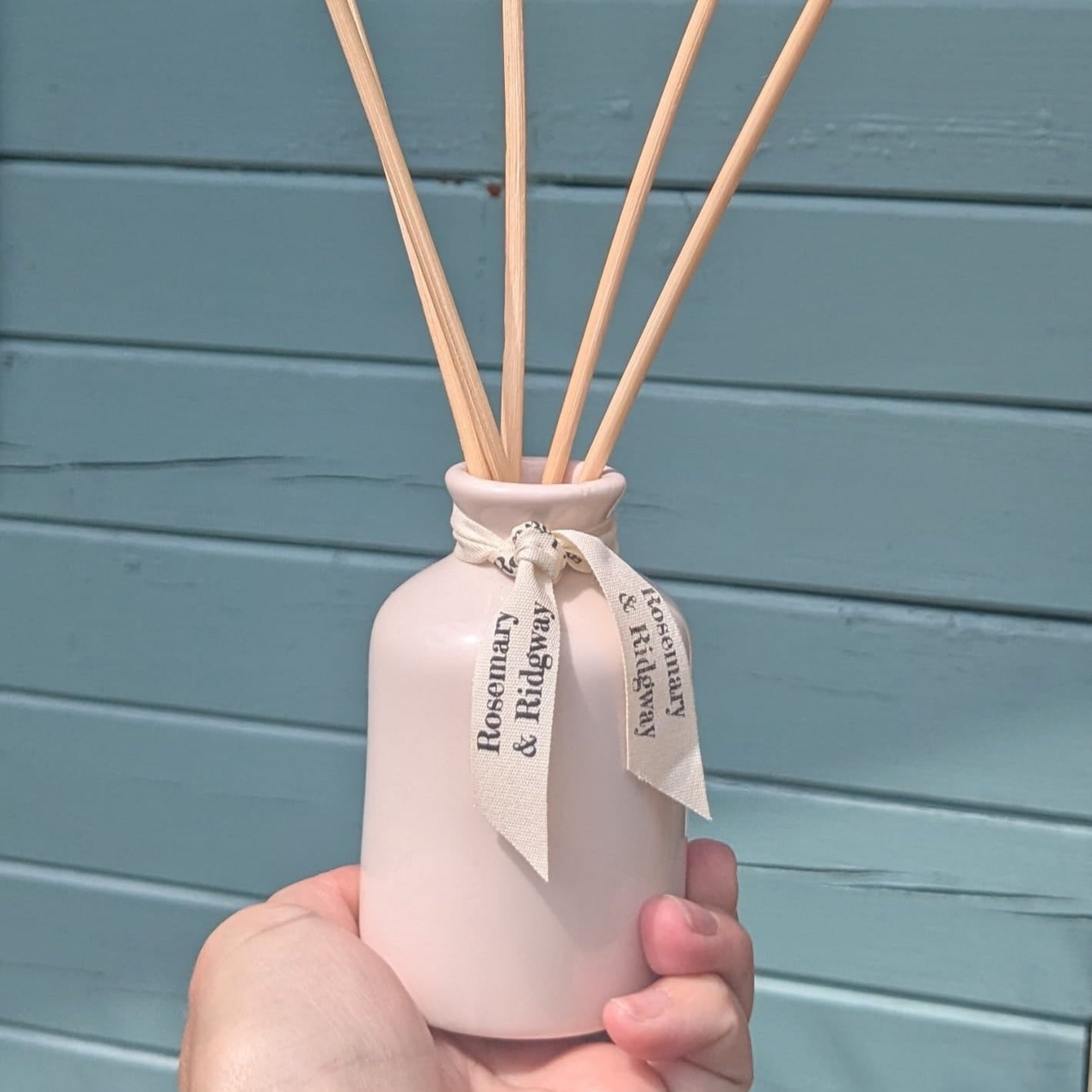 Pastel Ceramic diffuser - Rosemary & Ridgway