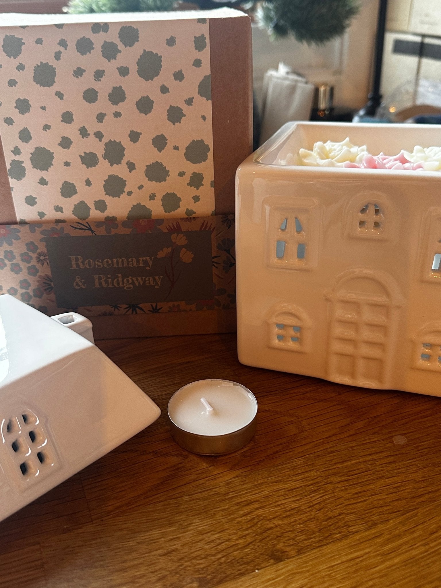 Ceramic Large House Wax Burner - Rosemary & Ridgway
